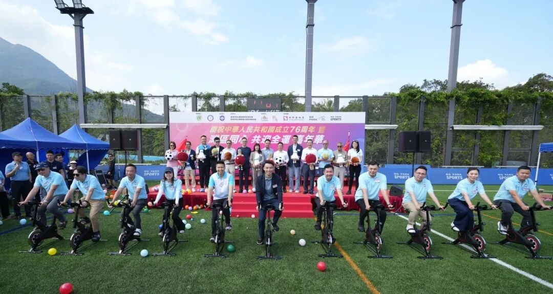 休斯顿太空人击败洛杉矶道奇夺得队史首冠，随后引发震动全美的“偷暗号”违规丑闻